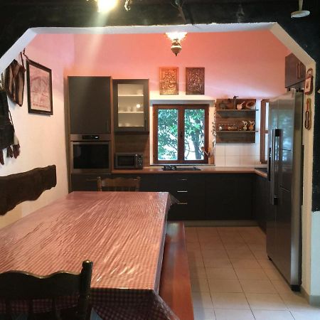 Villa Vlade- From The Heated Pool To The Beach In 1 Minute Jesenice  Bagian luar foto