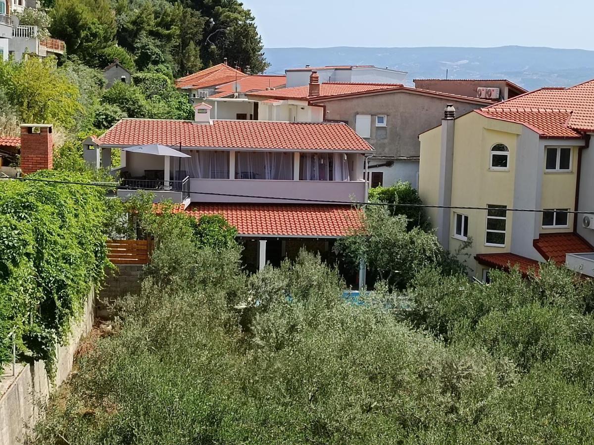 Villa Vlade- From The Heated Pool To The Beach In 1 Minute Jesenice  Bagian luar foto